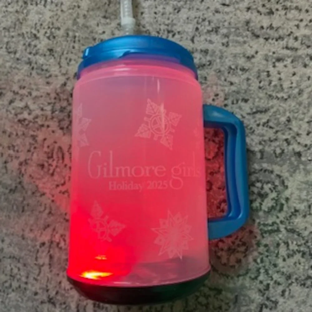 🧡3/15 Gilmore Girls Holiday 2025 Multicolor Light-Up Tumbler Never Been Used
